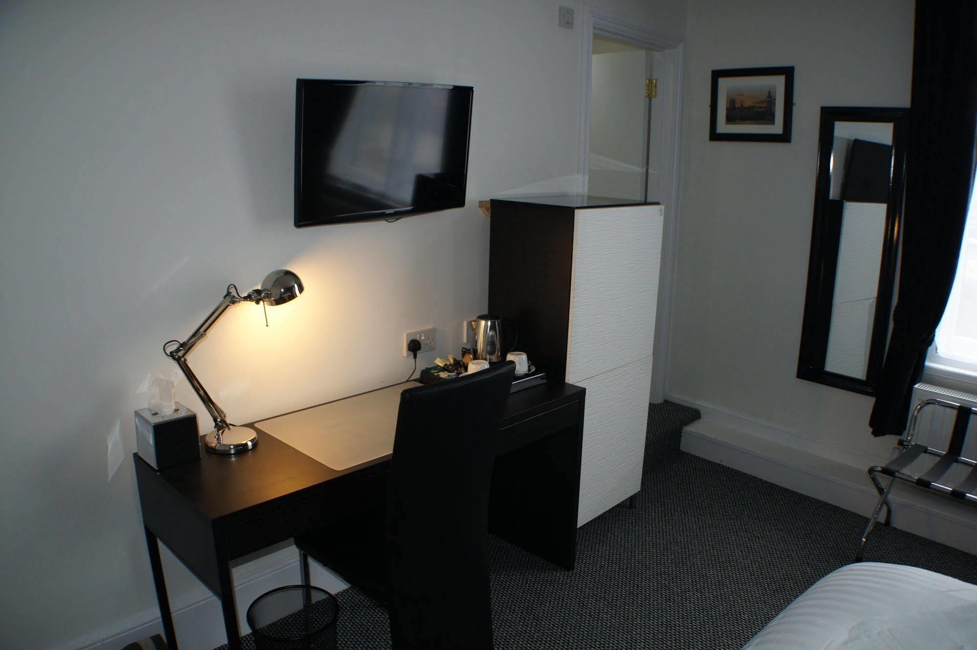 Grand Junction Arms Hotel Londen Buitenkant foto